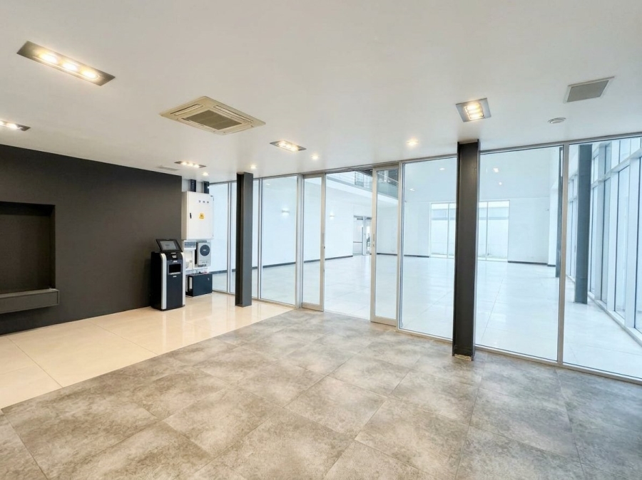 To Let Commercial Property for Rent in Mouille Point Western Cape